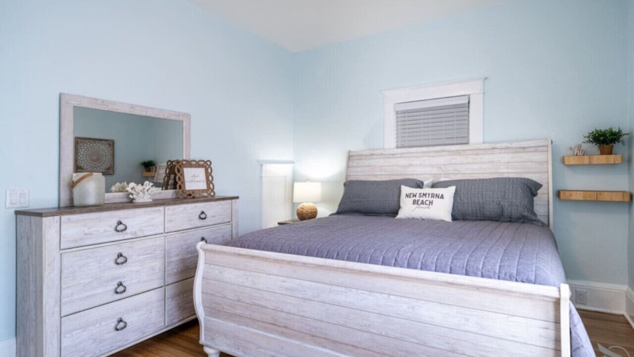 Photo of Bedroom in Historic District