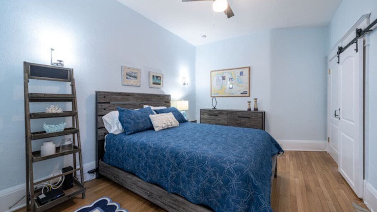 Photo of Bedroom in Historic District