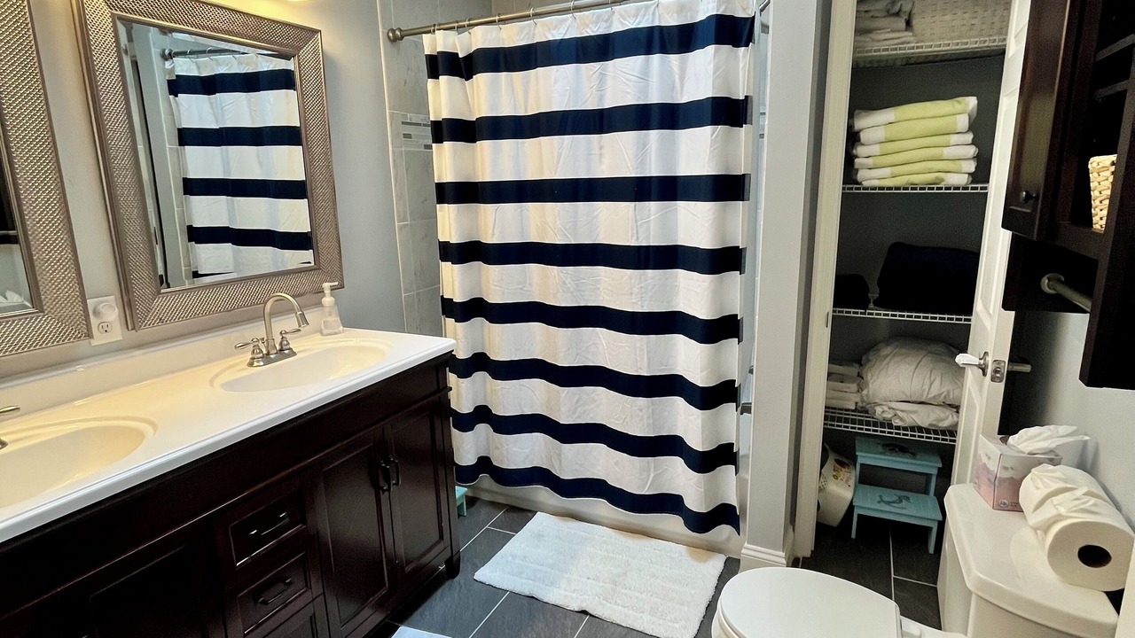 Photo of Bathroom in Arundel on the Bay