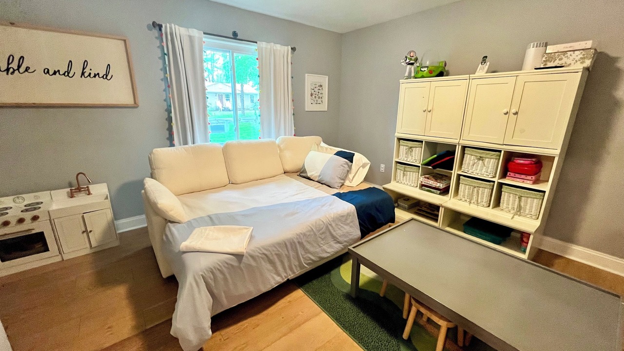 Photo of Bedroom in Arundel on the Bay