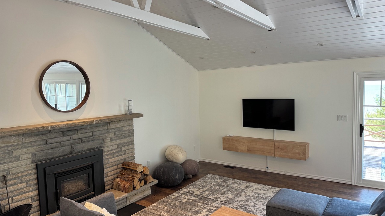 Photo of Livingroom in Kincardine