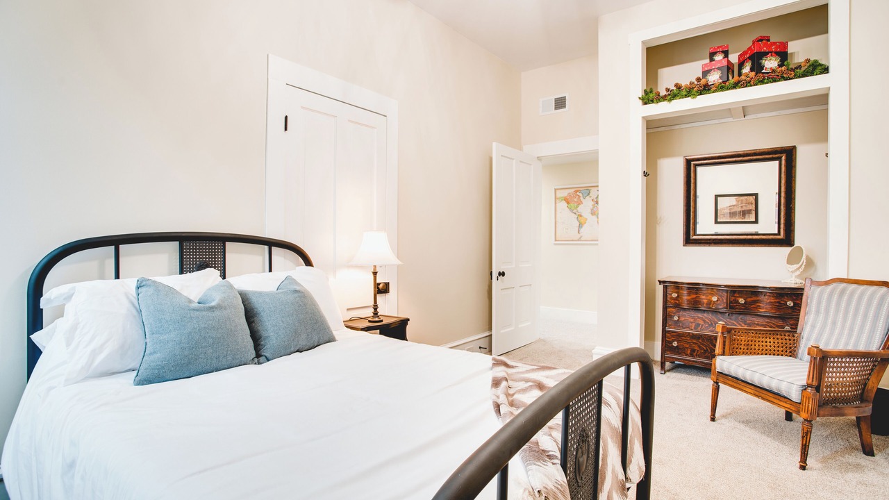 Photo of Bedroom in Highland