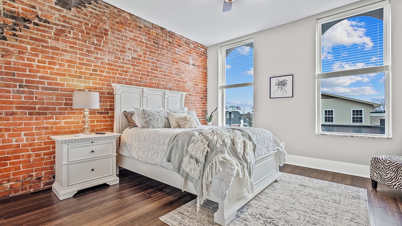 Photo of Others in Akron