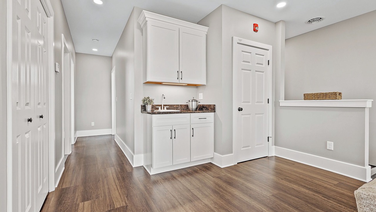 Photo of Others in Akron