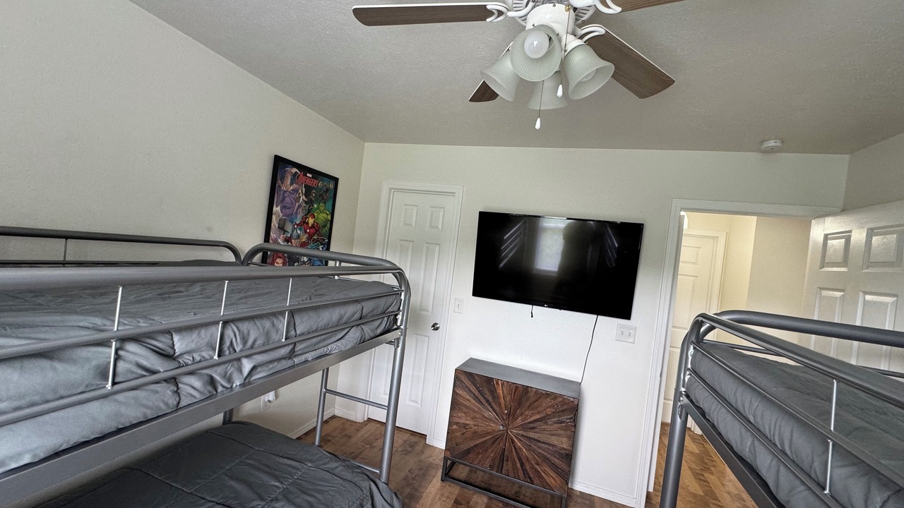 Photo of Bedroom in Branson Theater District