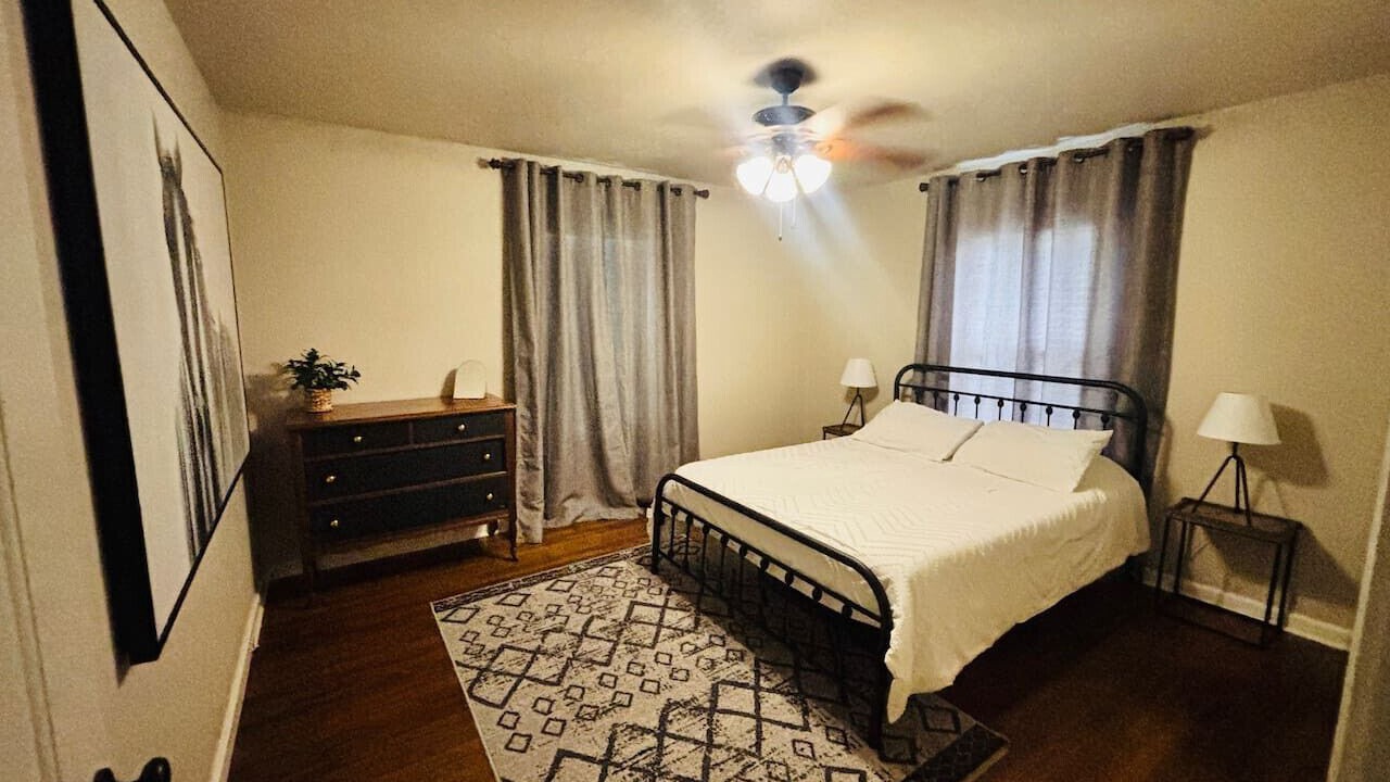 Photo of Bedroom in Weatherford