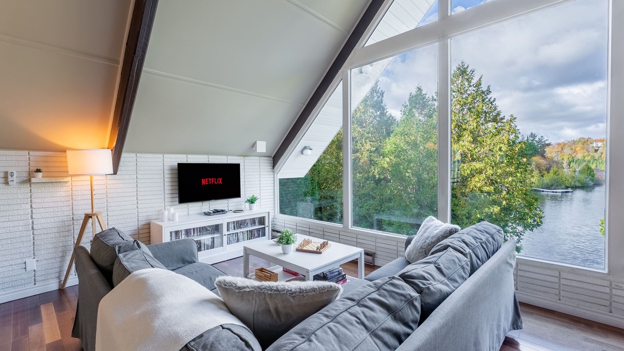 Photo of Livingroom in St-Adolphe-d'Howard