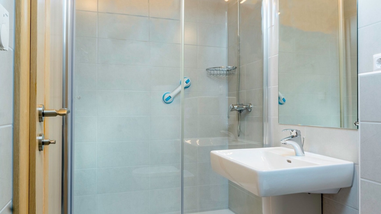 Photo of Bathroom in Cove Makarac (Milna)