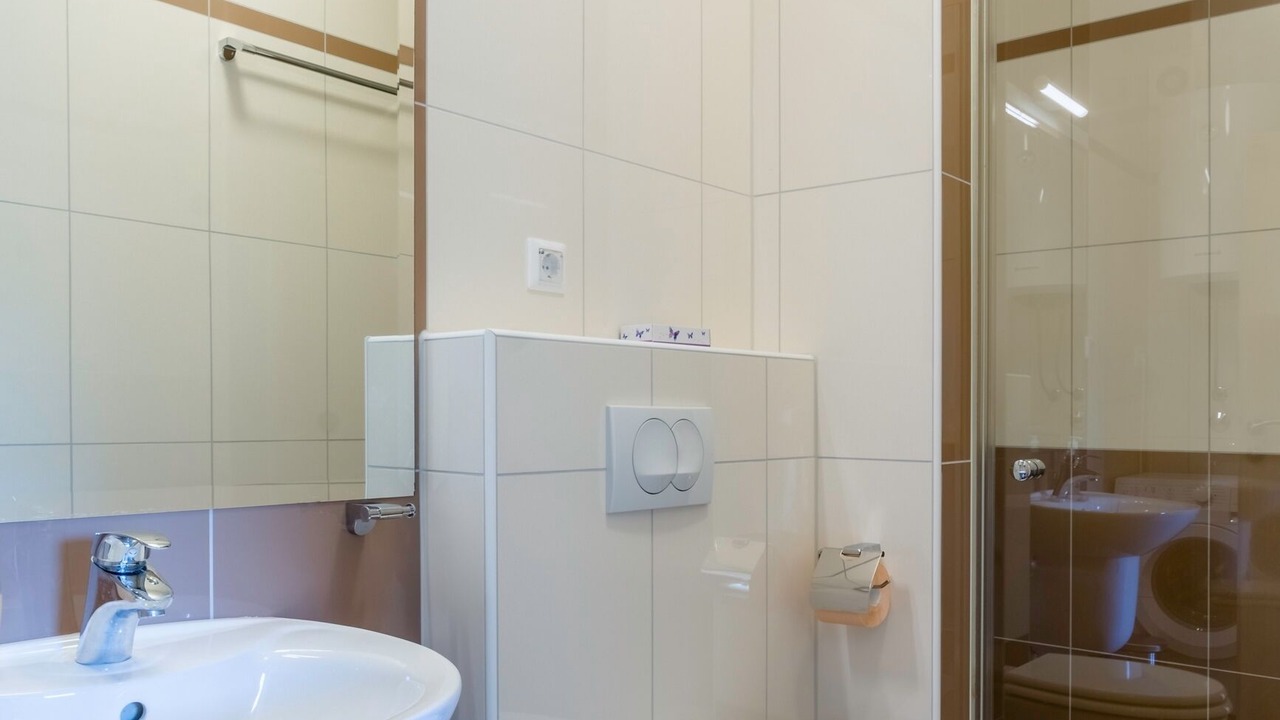 Photo of Bathroom in Cove Makarac (Milna)