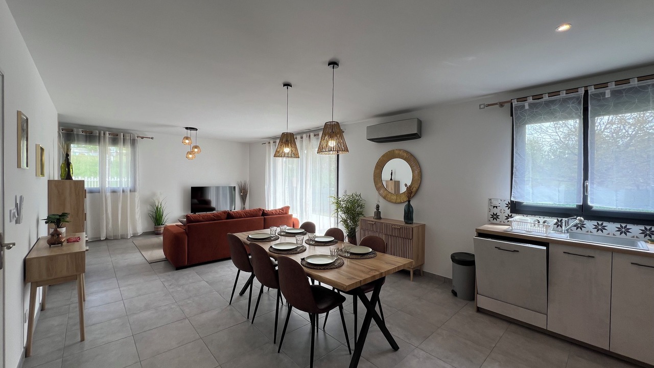 Photo of Others in Vezeronce-Curtin