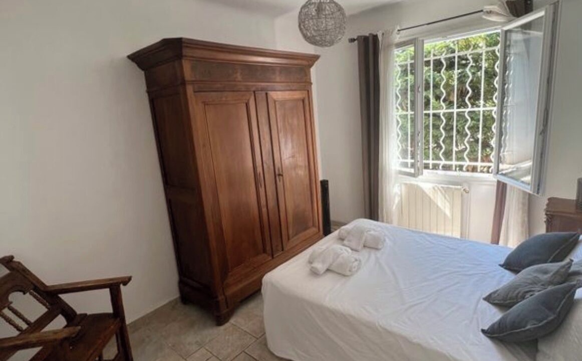 Photo of Bedroom in 16th Arrondissement
