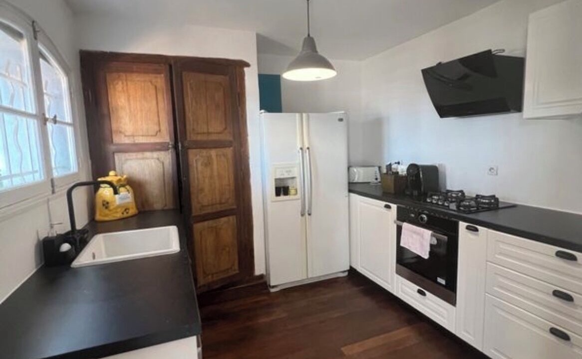 Photo of Kitchen in 16th Arrondissement