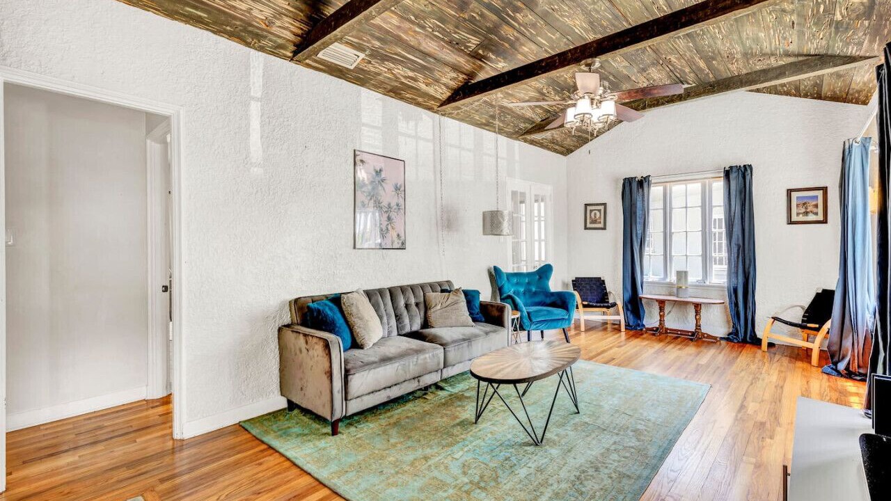 Photo of Livingroom in Kingston