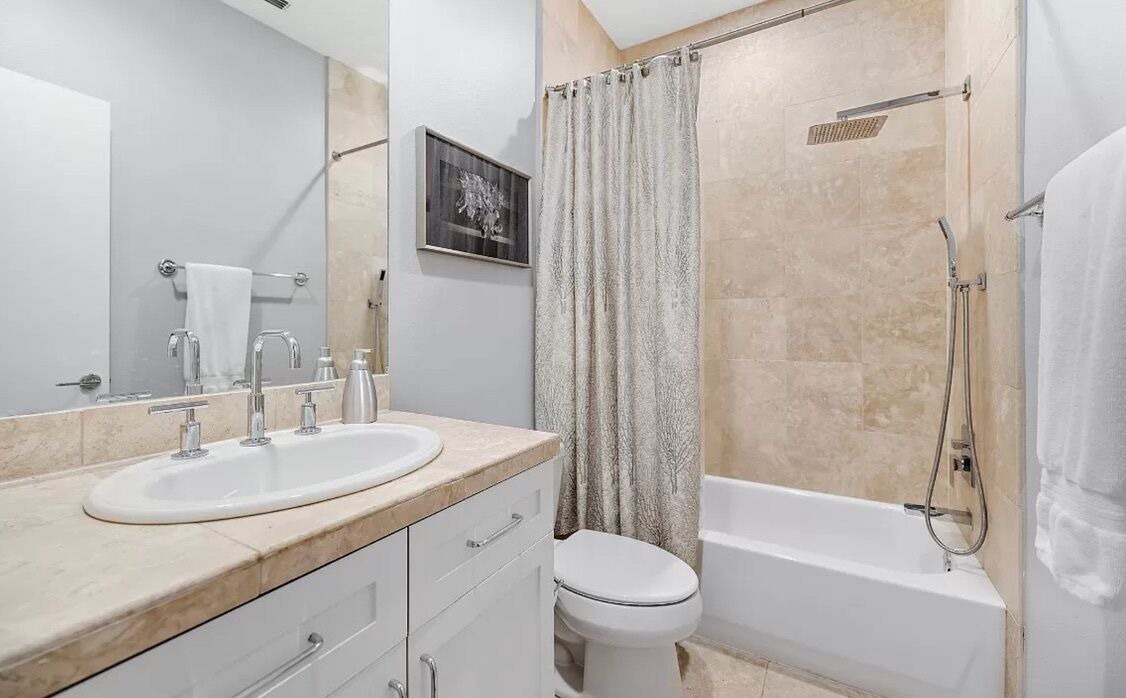 Photo of Bathroom in Uptown