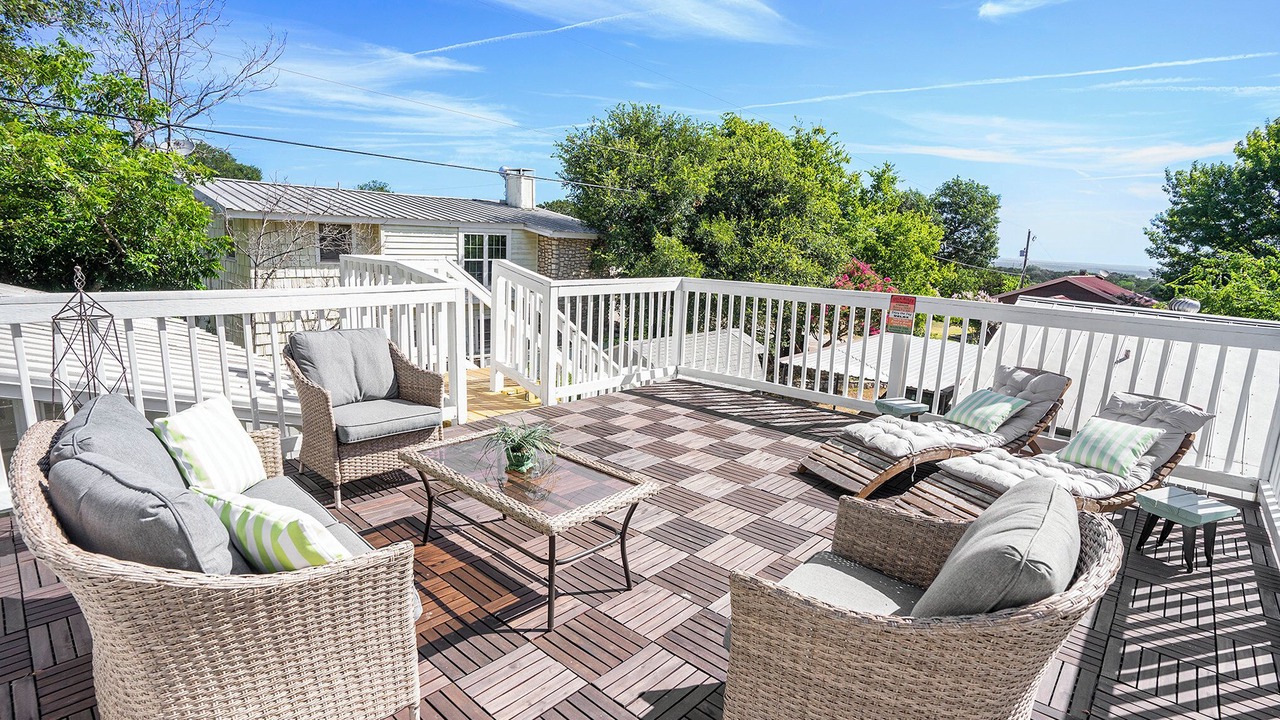 Photo of Patio Balcony in Morgan