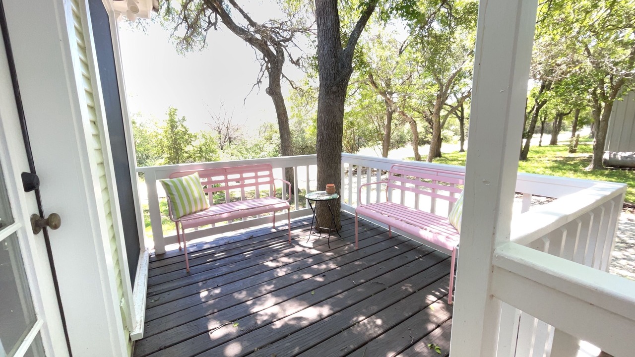 Photo of Patio Balcony in Morgan