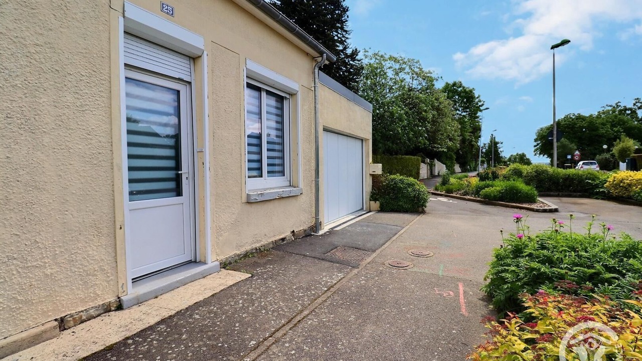 Photo of Outdoor in Liffre