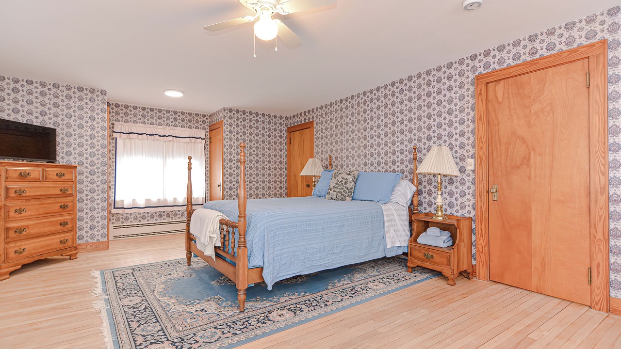 Photo of Bedroom in Adams