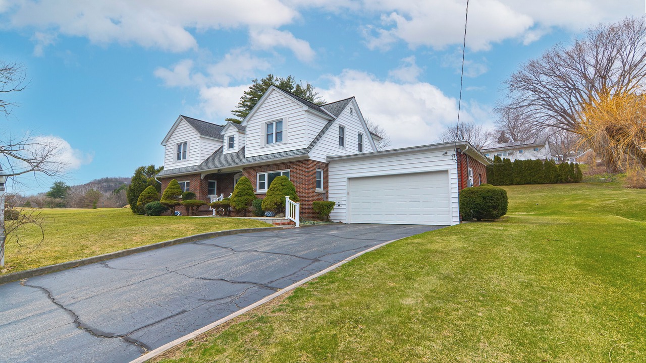 Photo of Outdoor in Adams