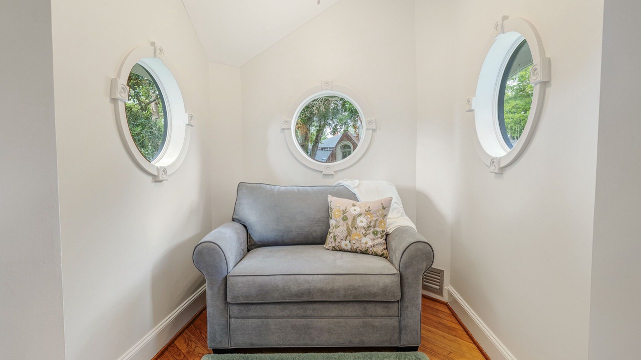 Photo of Livingroom in Lafayette