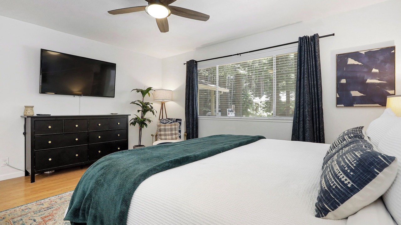 Photo of Bedroom in Pollock Pines
