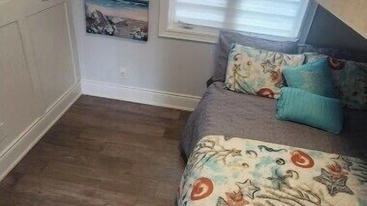 Photo of Bedroom in Honey Harbour