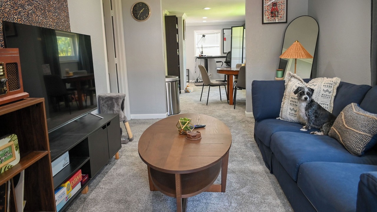 Photo of Livingroom in Richland Hills
