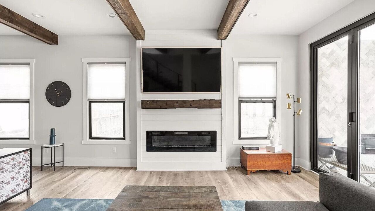 Photo of Livingroom in Meridian-Kessler