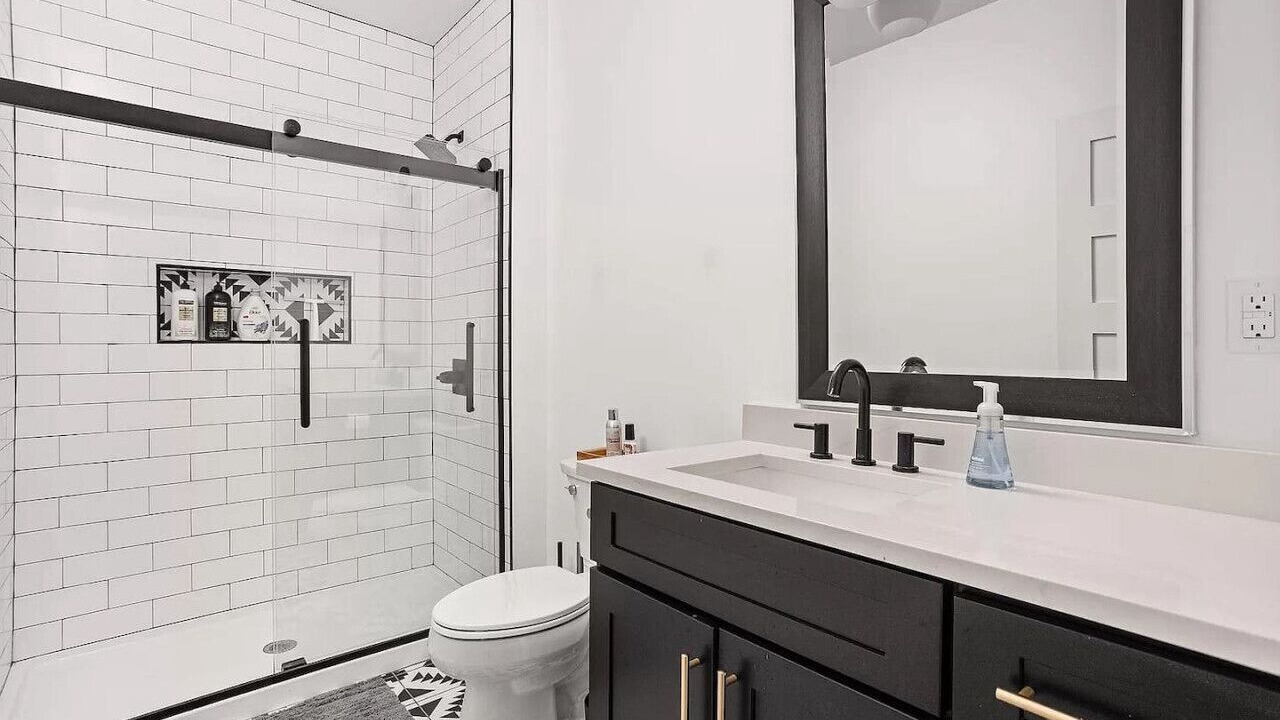 Photo of Bathroom in Meridian-Kessler