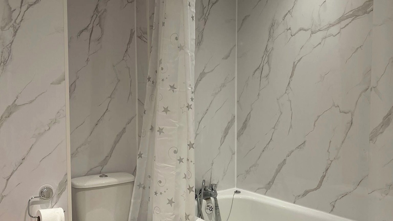 Photo of Bathroom in Alibon