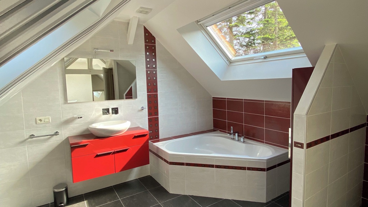 Photo of Bathroom in Gonneville-sur-Mer