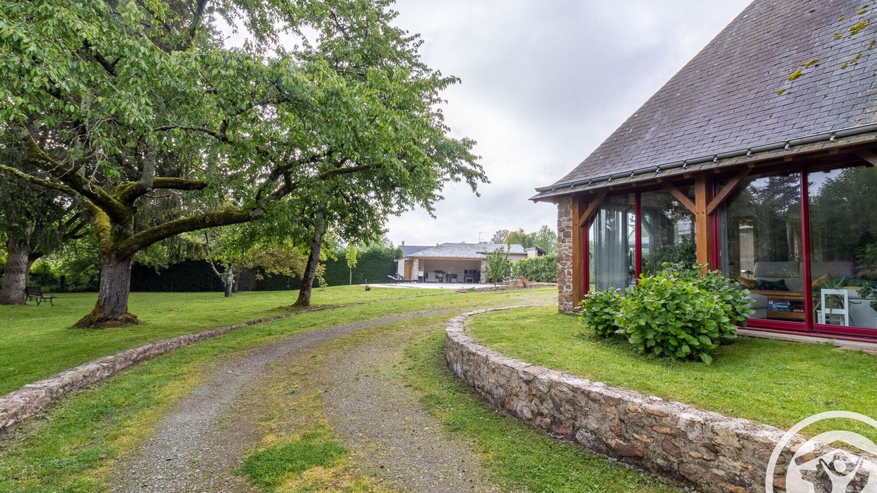 Photo of Outdoor in La Roche Foulques