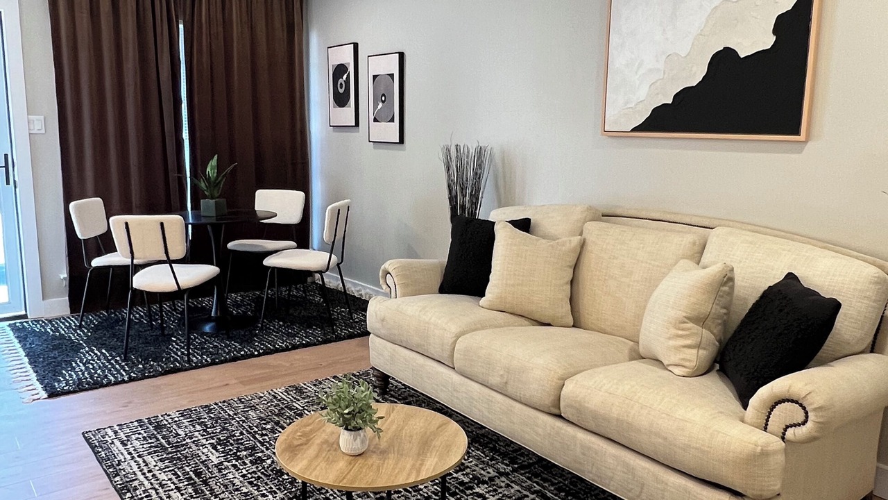 Photo of Livingroom in Evergreen