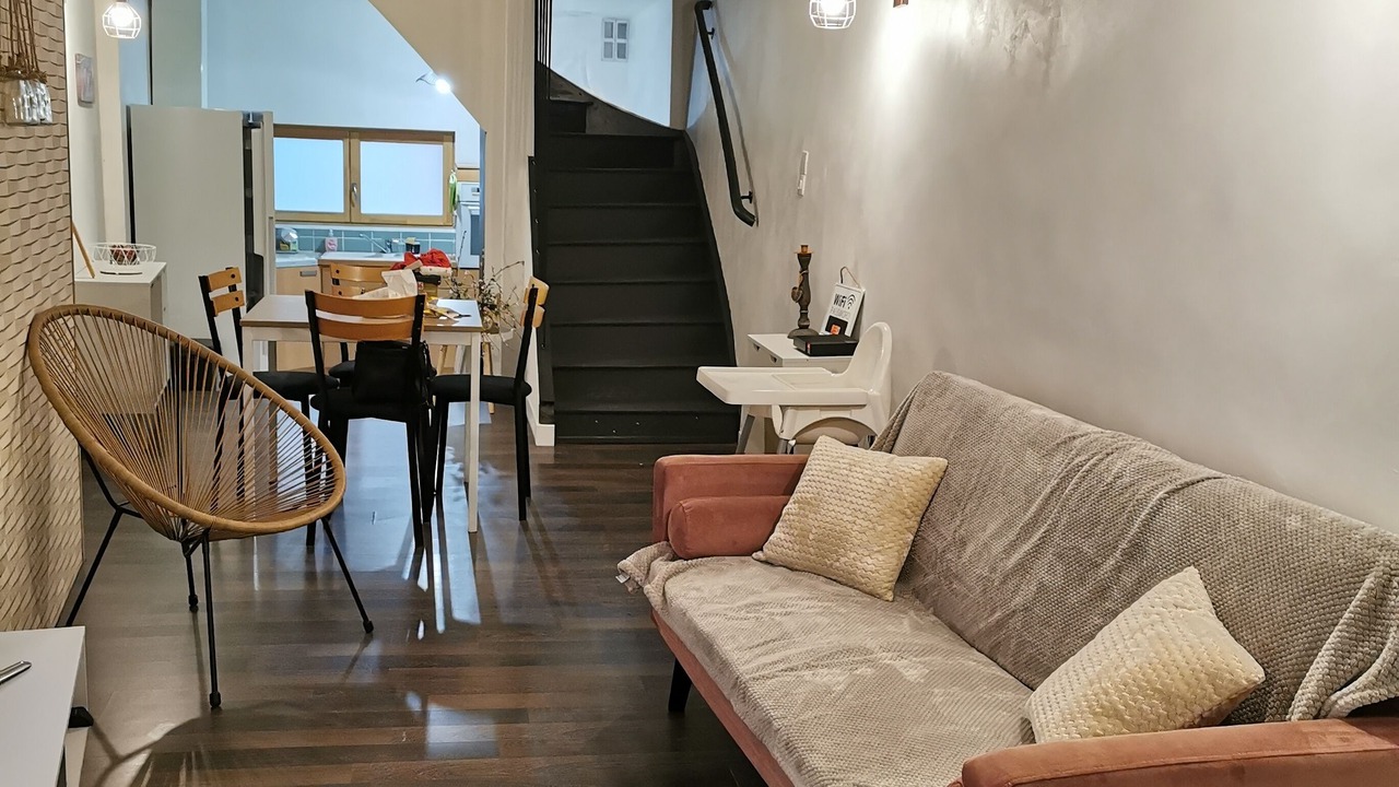 Photo of Livingroom in Yenne