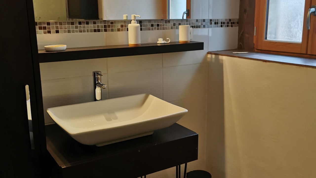 Photo of Bathroom in Yenne