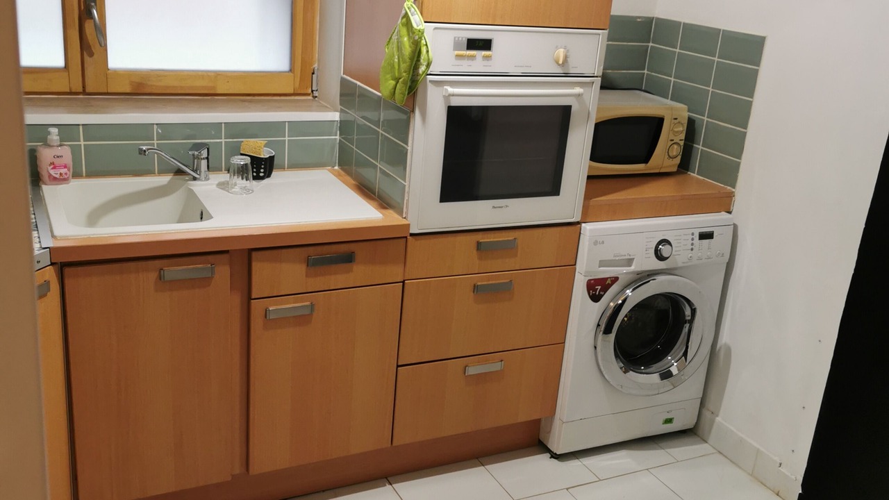 Photo of Others in Yenne