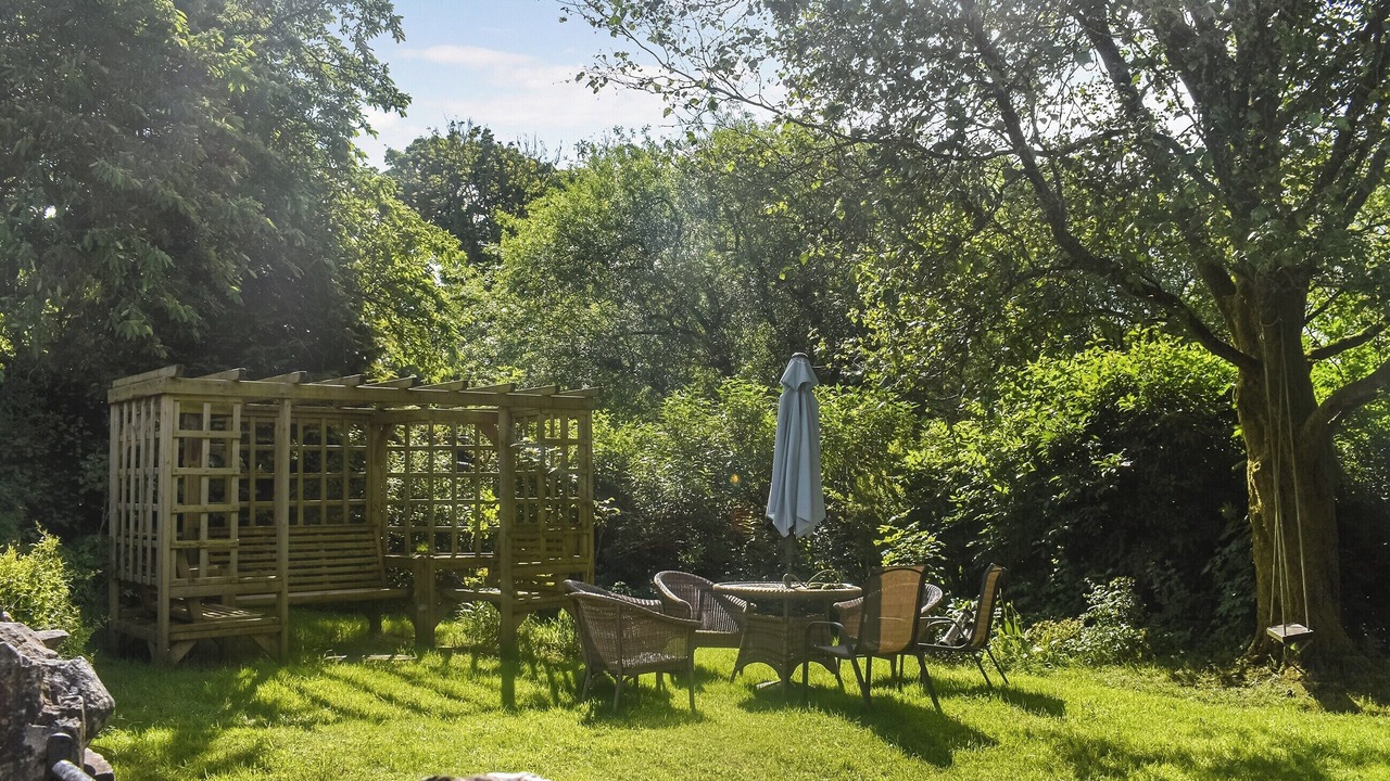 Photo of Outdoor in Litton