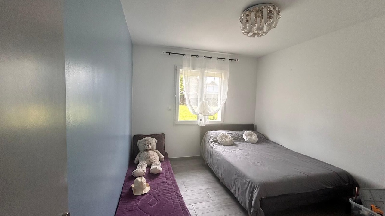 Photo of Bedroom in Lesparre-Medoc