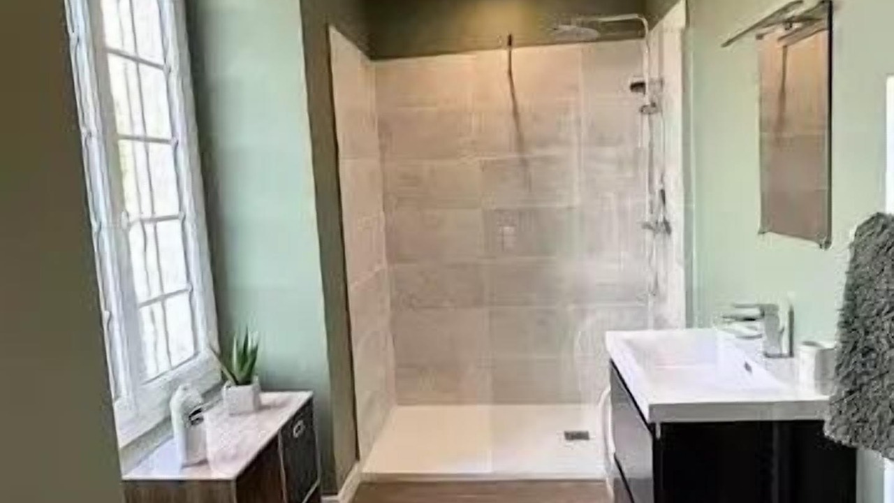 Photo of Bathroom in Cahagnolles