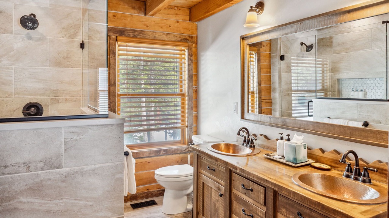 Photo of Bathroom in Quandary Village