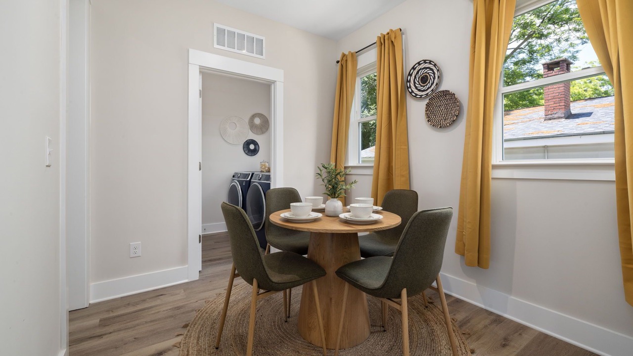Photo of Bedroom in Downtown