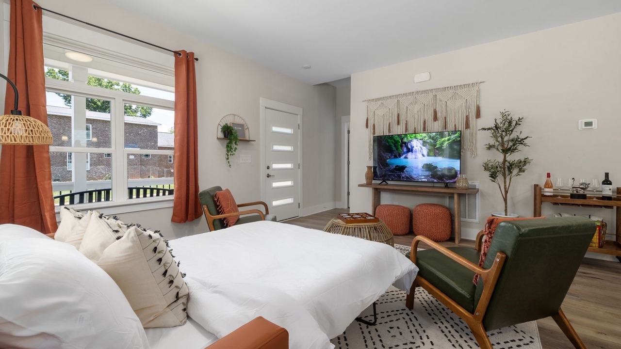 Photo of Bedroom in Downtown