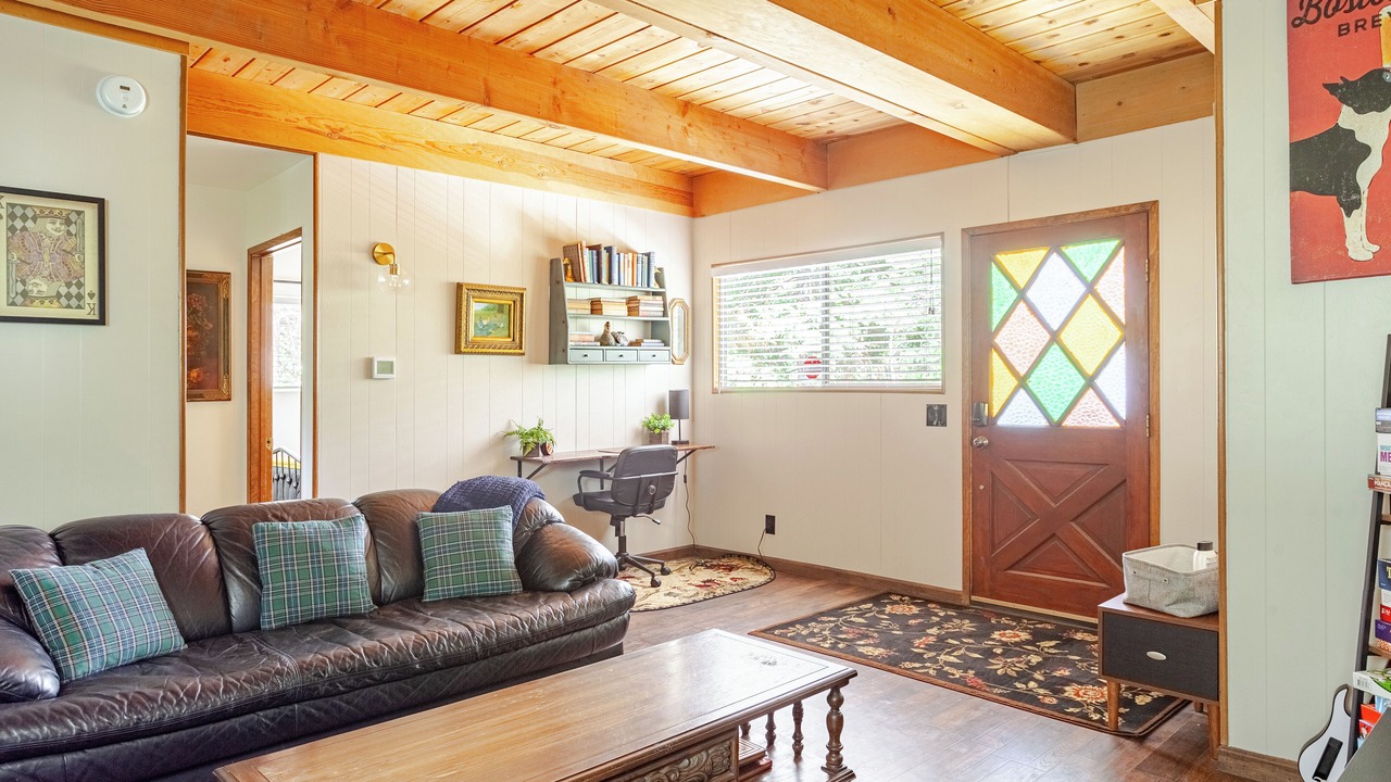 Photo of Bedroom in Blue Jay