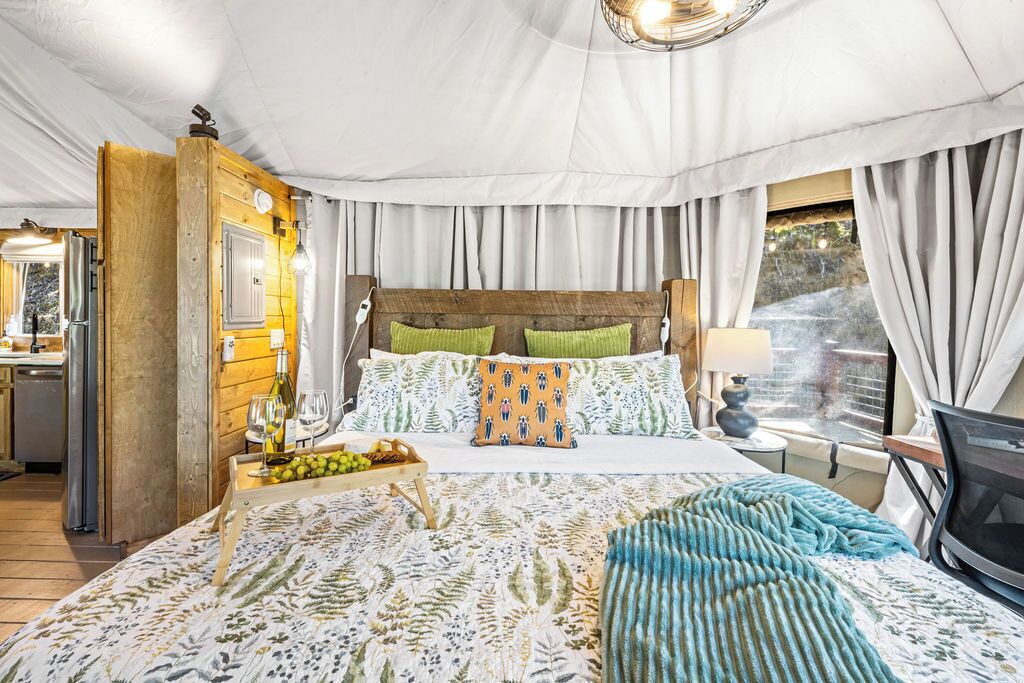 Photo of Bedroom in Cherokee