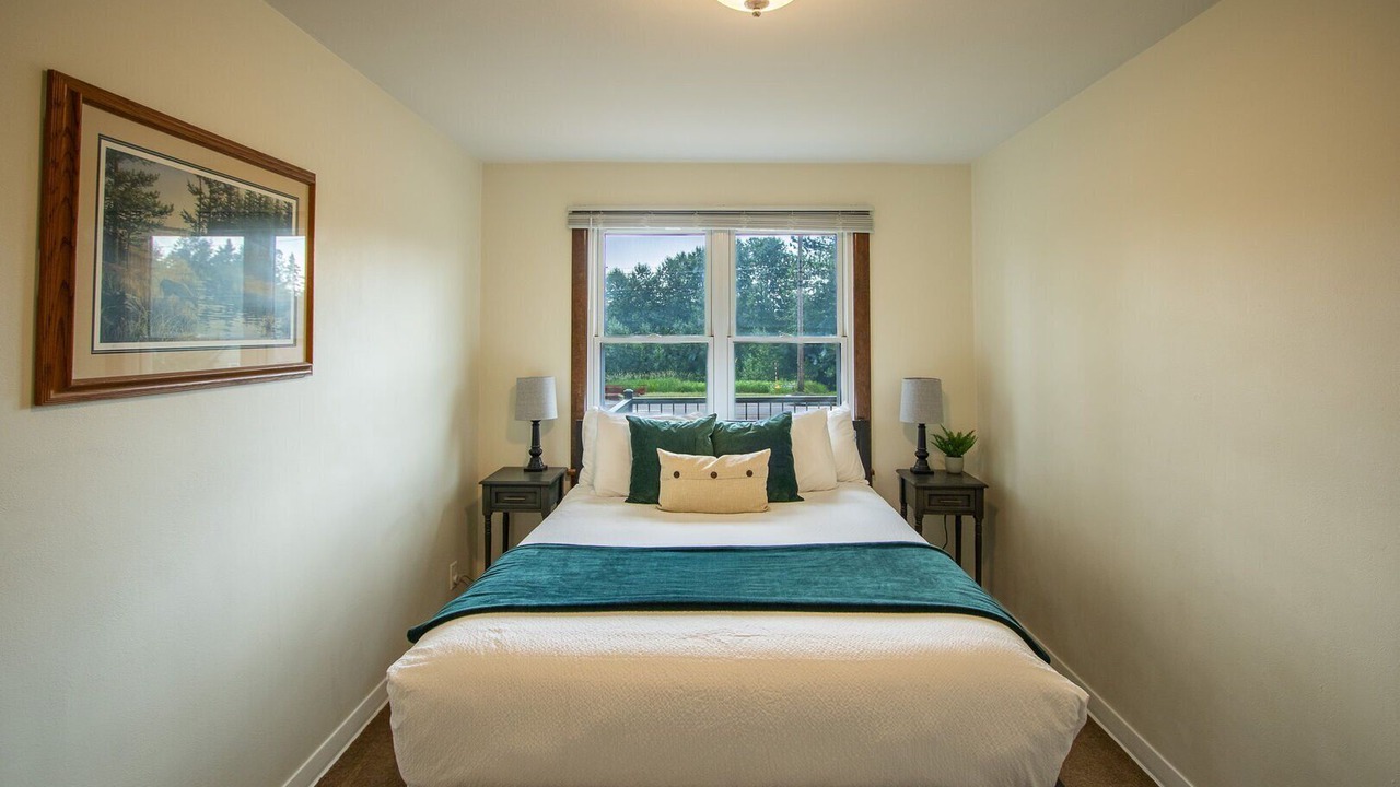 Photo of Bedroom in Hermantown