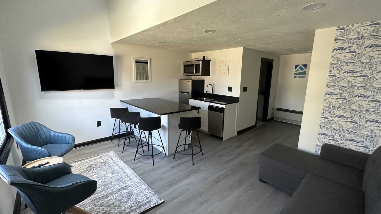 Photo of Livingroom in South Yarmouth