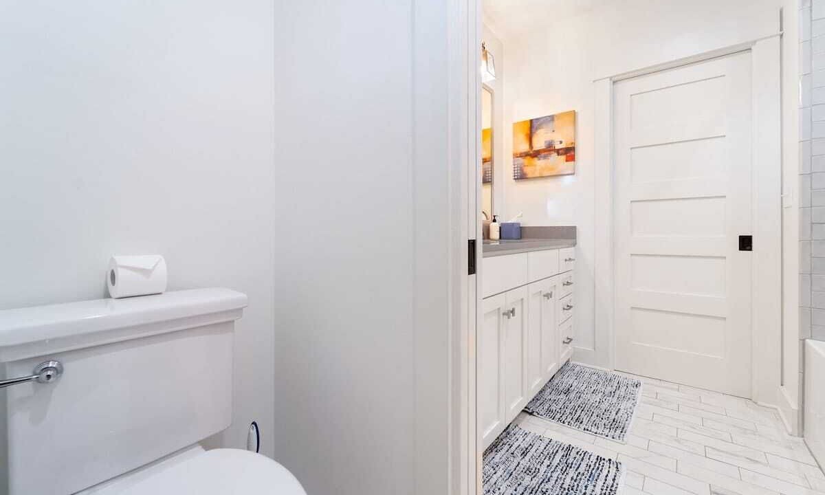 Photo of Bathroom in South River City
