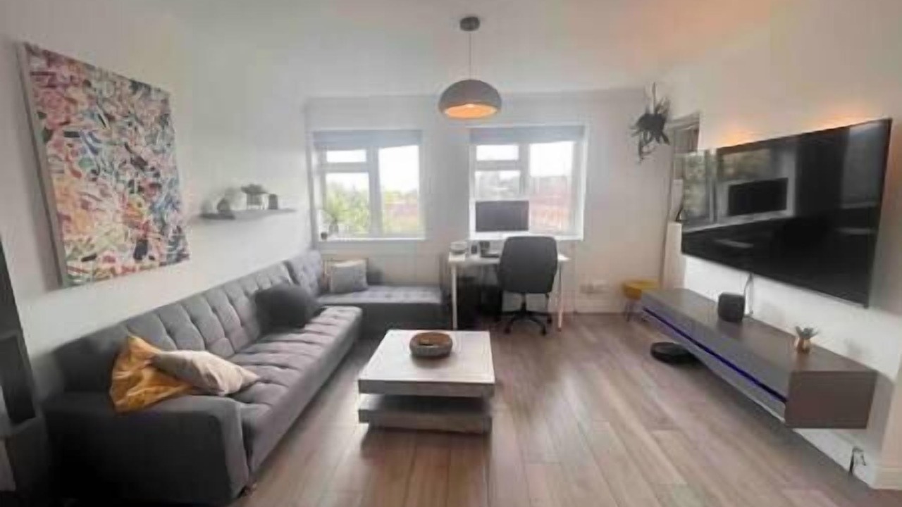 Photo of Others in Chiswick