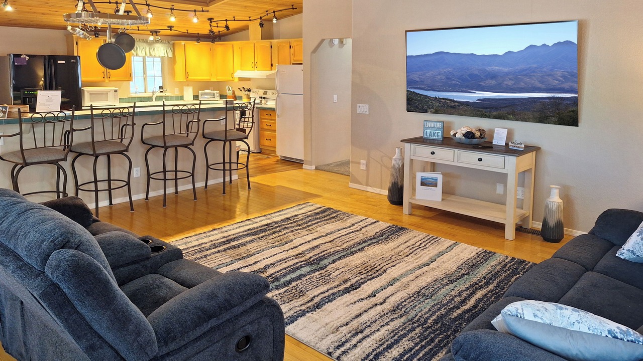 Photo of Livingroom in Roosevelt