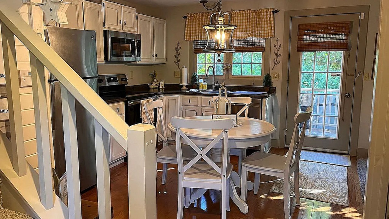 Photo of Kitchen in The Galena Territory